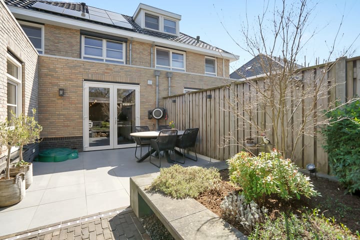 Foto 49 van Raanhuisstraat 9