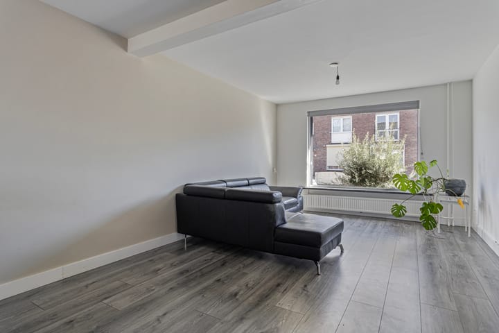 Photo 4 of Leonard Meullenersstraat 38