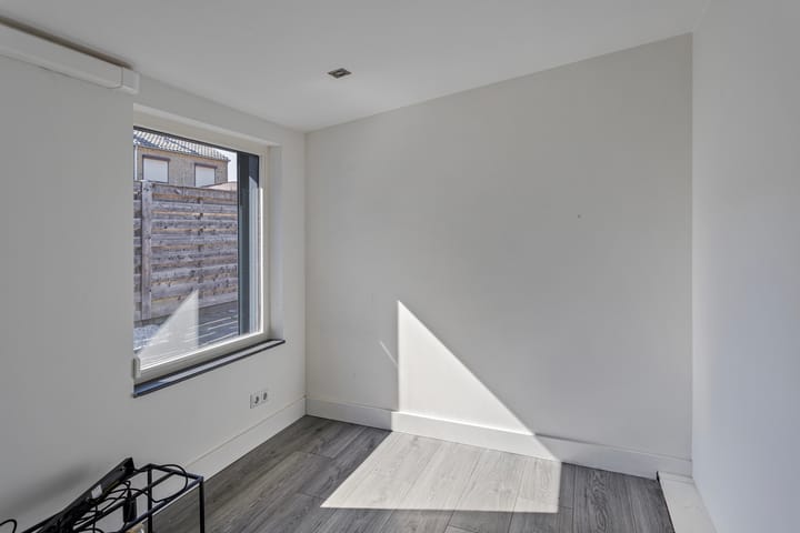 Foto 15 van Leonard Meullenersstraat 38