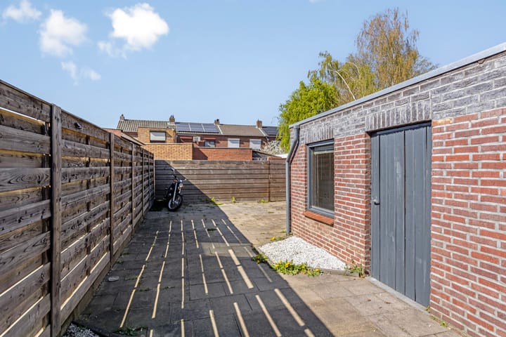 Foto 18 van Leonard Meullenersstraat 38