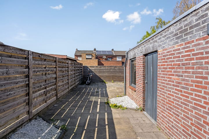 Foto 19 van Leonard Meullenersstraat 38