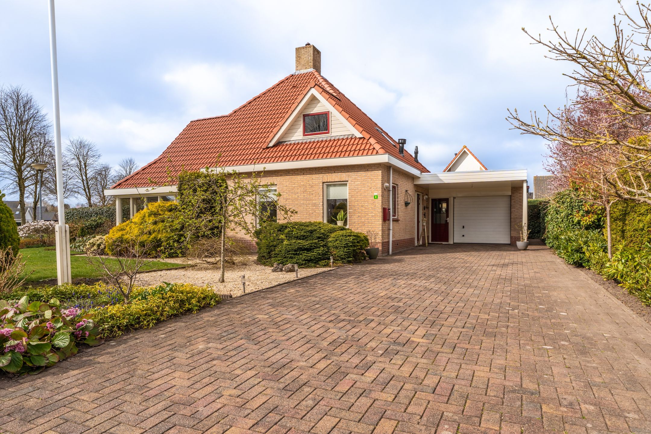 Foto 3 van Overburen 8