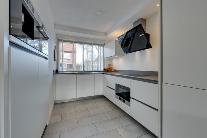 Foto 2 van Dovenetelstraat 1