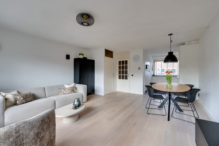 Foto 17 van Dovenetelstraat 1