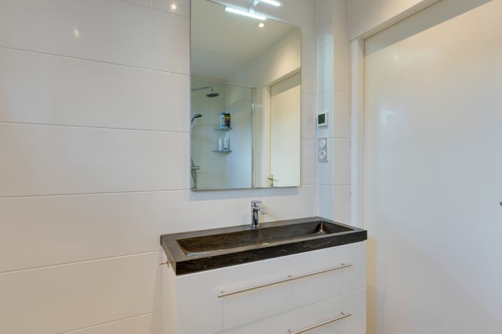 Foto 45 van Dovenetelstraat 1