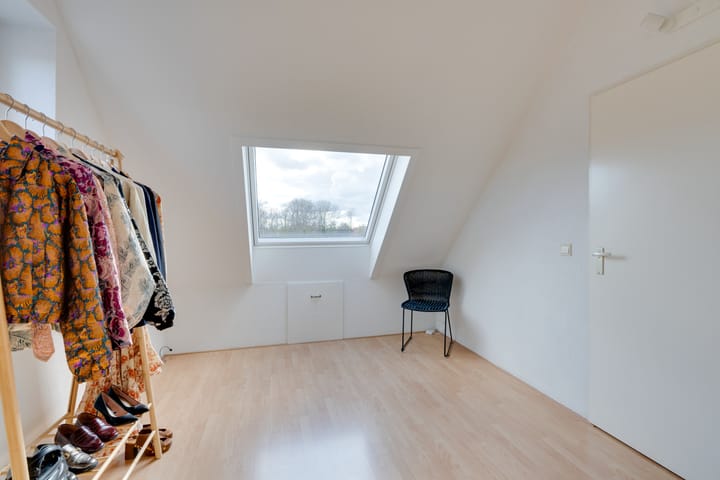 Foto 48 van Dovenetelstraat 1