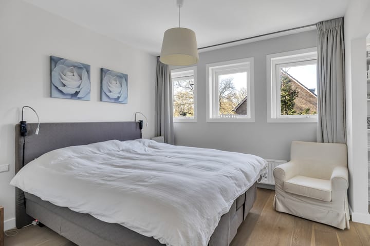 Foto 23 van Lothariuslaan 54