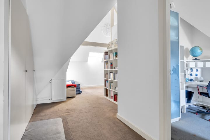 Foto 28 van Lothariuslaan 54