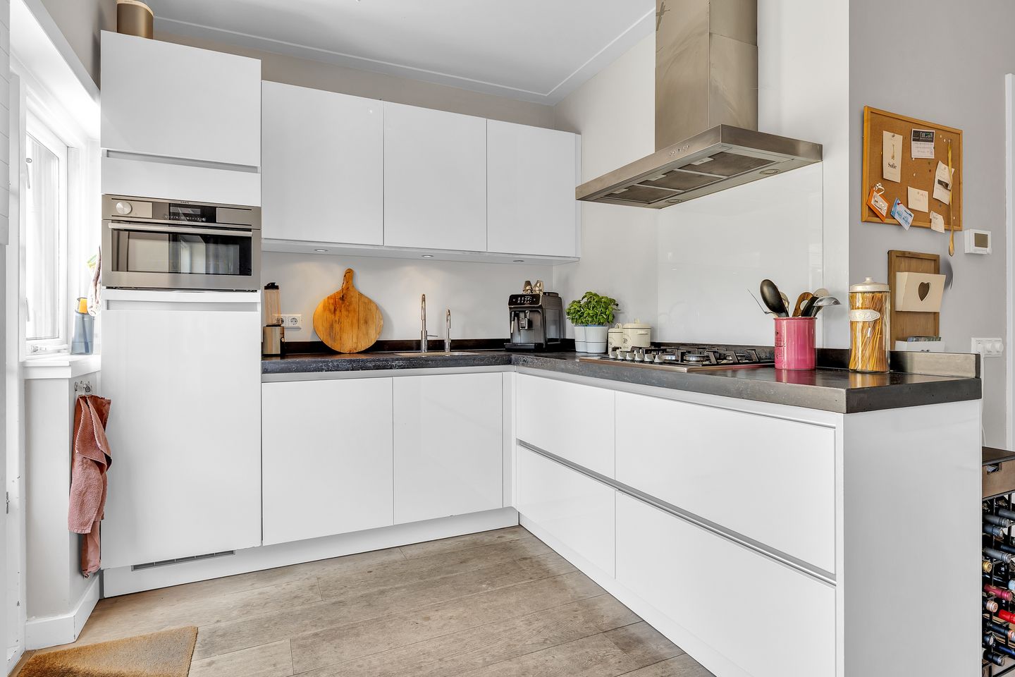 Photo 10 of Lothariuslaan 54