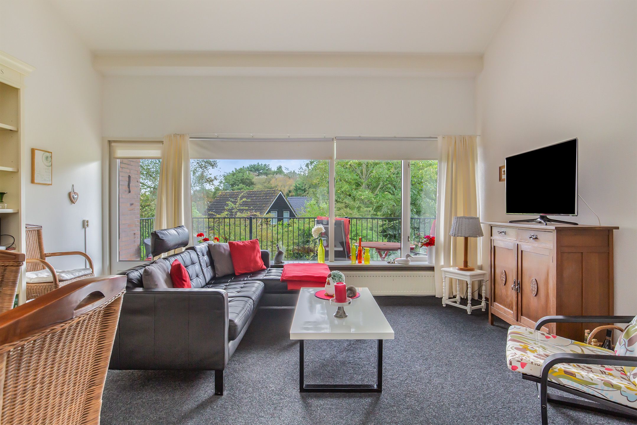 2-bedroom freehold villa in Oostkapelle — photo 3 of 5
