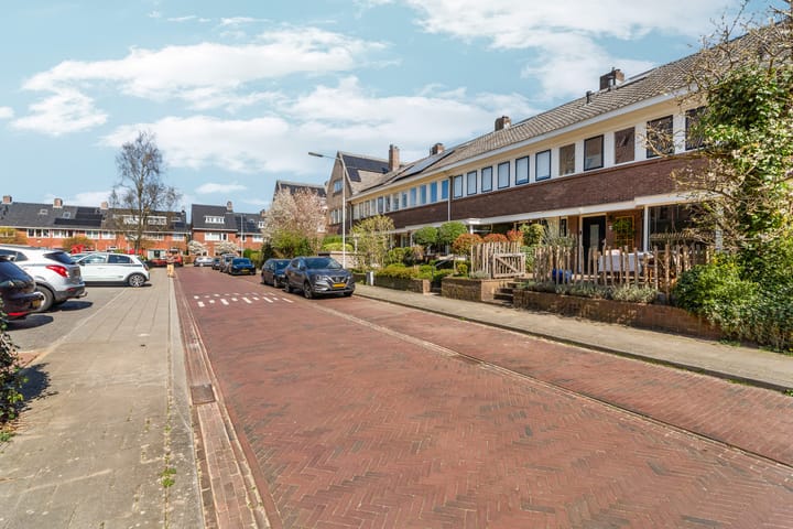 Photo 3 of Tollensstraat 6