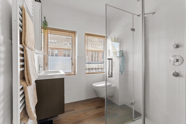 Photo 33 of Tollensstraat 6