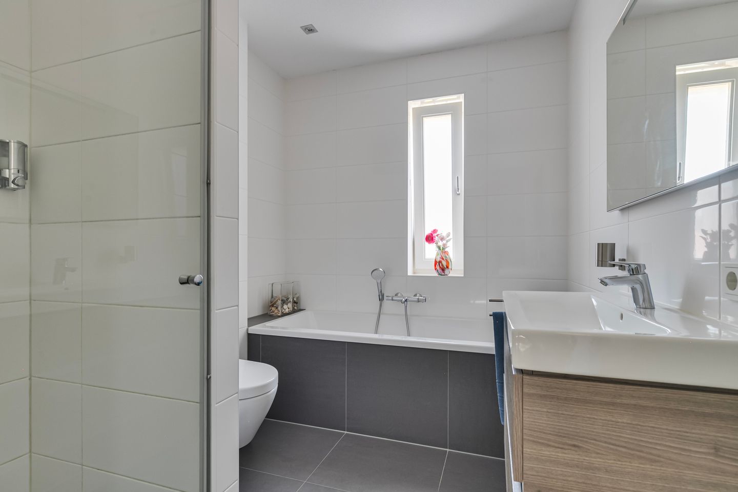 Foto 4 van Van Barnevelderf 23