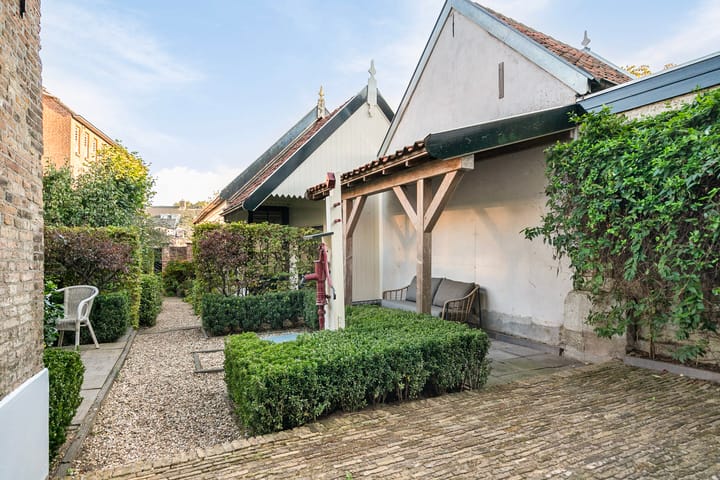 Foto 42 van Hoogstraat 67