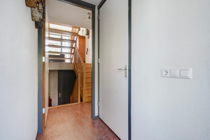 Foto 6 van Dovenetelweg 16-A