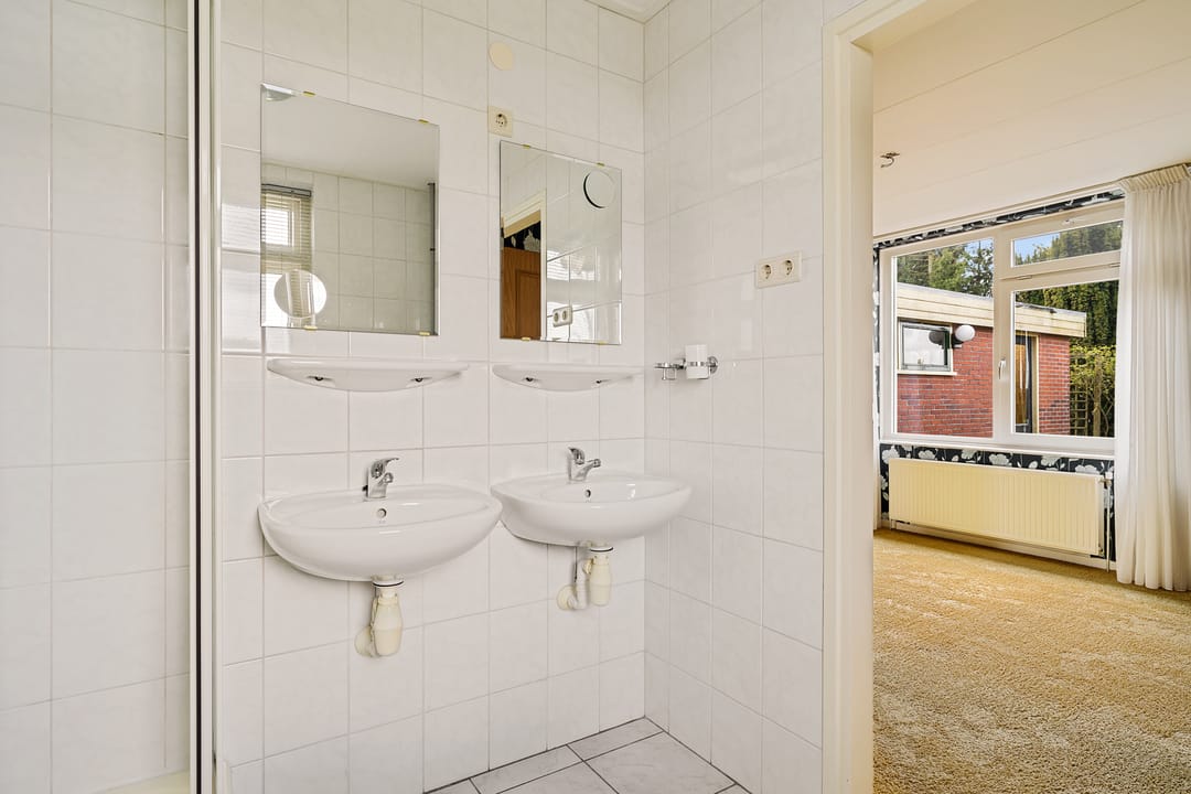 Foto 23 van Eerste Kruisdiep WZ 132