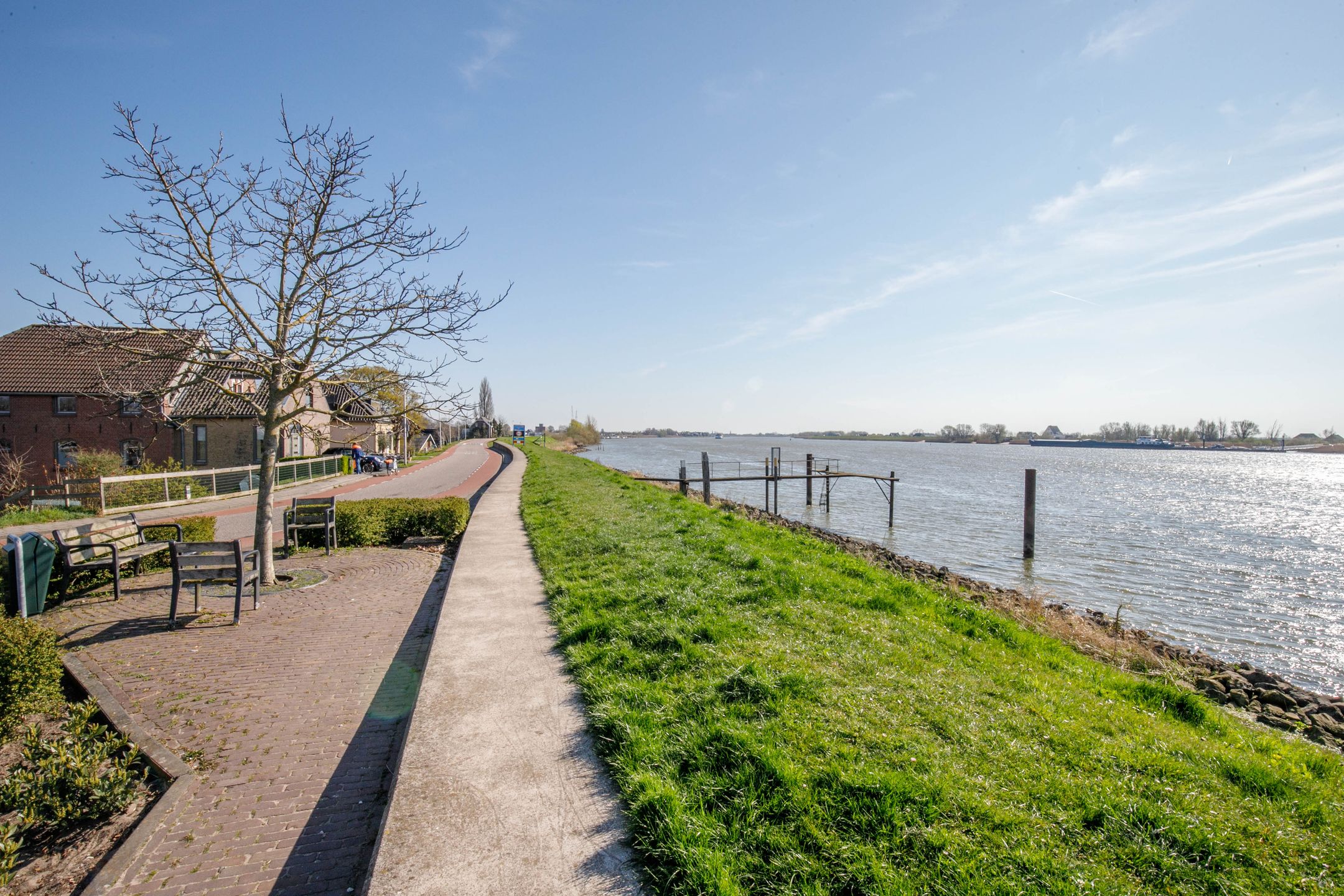 Foto 42 van Burgemeester van der Willigenstraat 6