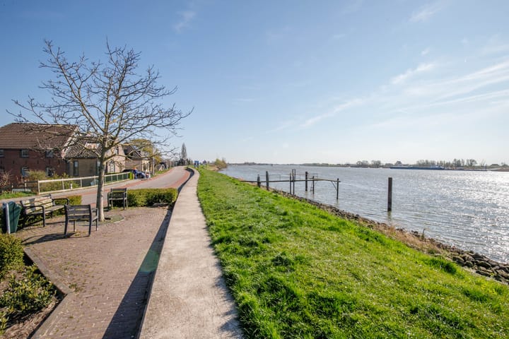 Foto 42 van Burgemeester van der Willigenstraat 6