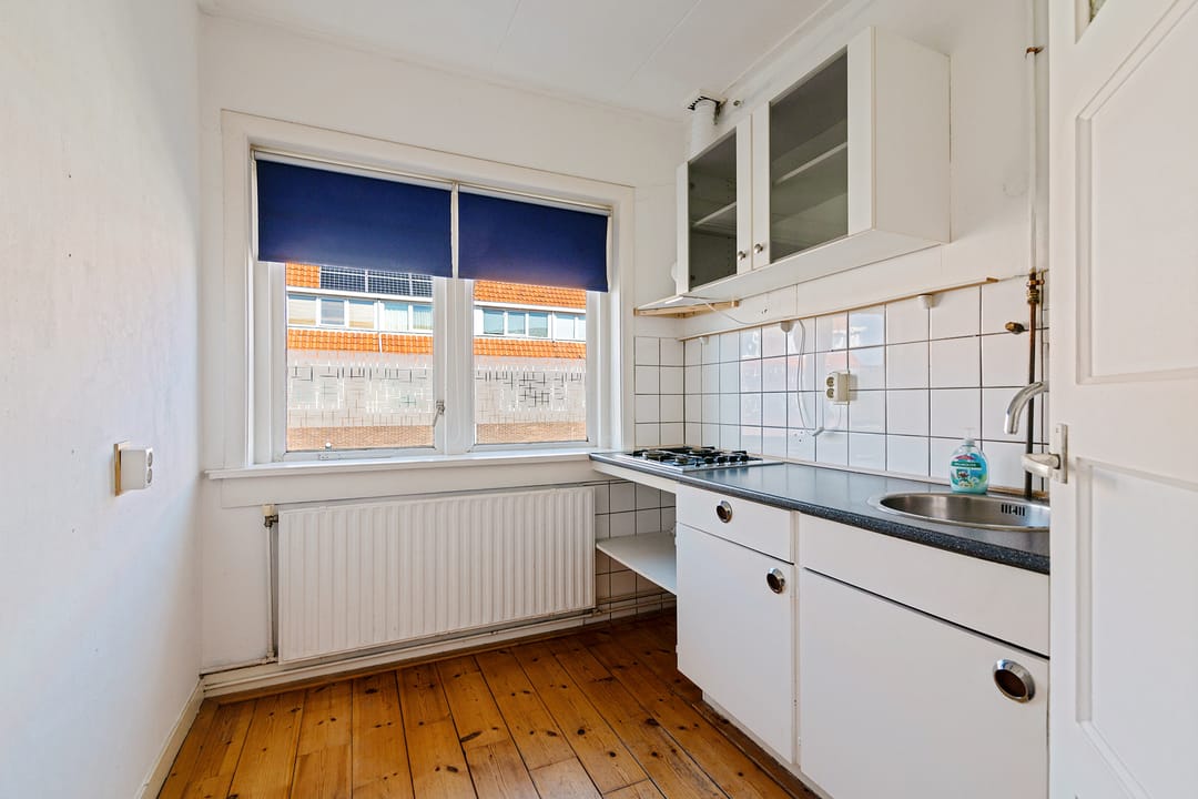 Photo 11 of Frederik Hendrikstraat 12-I