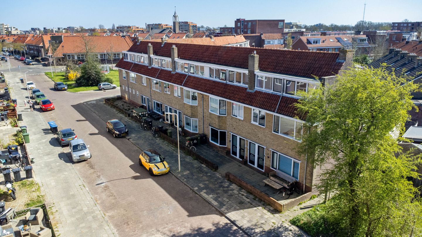 Photo 35 of Frederik Hendrikstraat 12-I