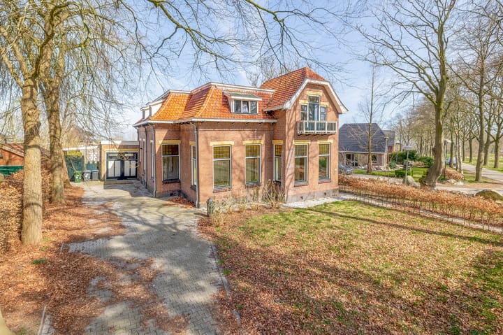 Foto 1 van Bredeweg 15