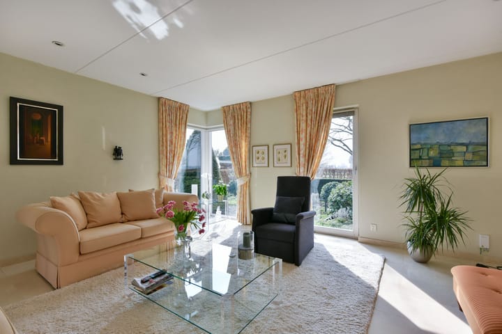 Foto 2 van Oosterlandweg 2