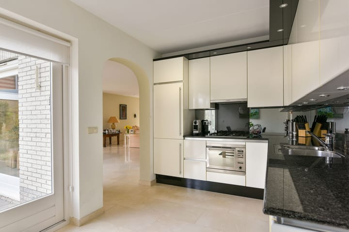 Photo 15 of Oosterlandweg 2