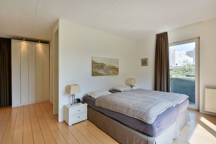 Photo 17 of Oosterlandweg 2