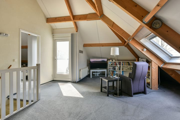 Photo 25 of Oosterlandweg 2