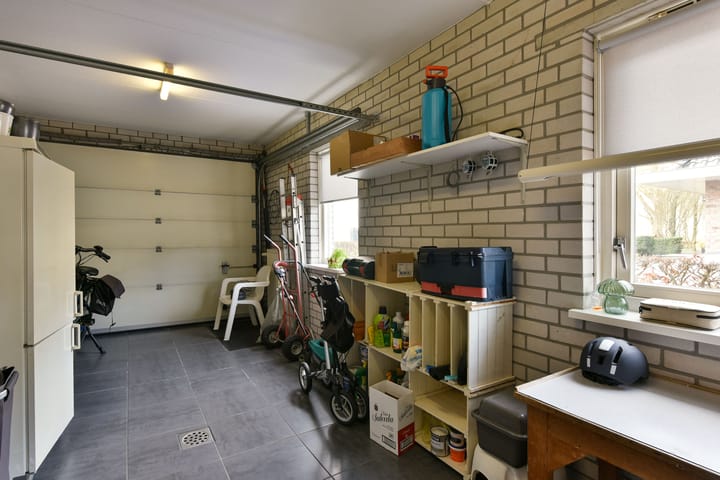 Photo 34 of Oosterlandweg 2