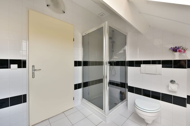 Photo 30 of Oosterlandweg 2