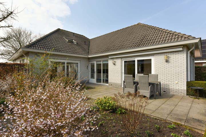 Photo 45 of Oosterlandweg 2