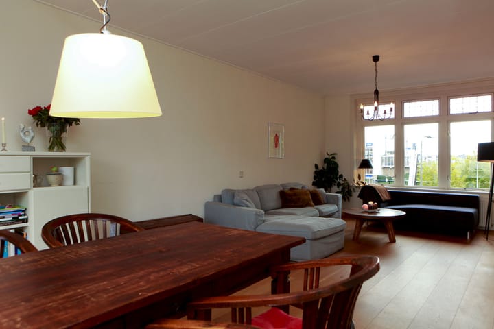 Photo 2 of Roemer Visscherplein 17