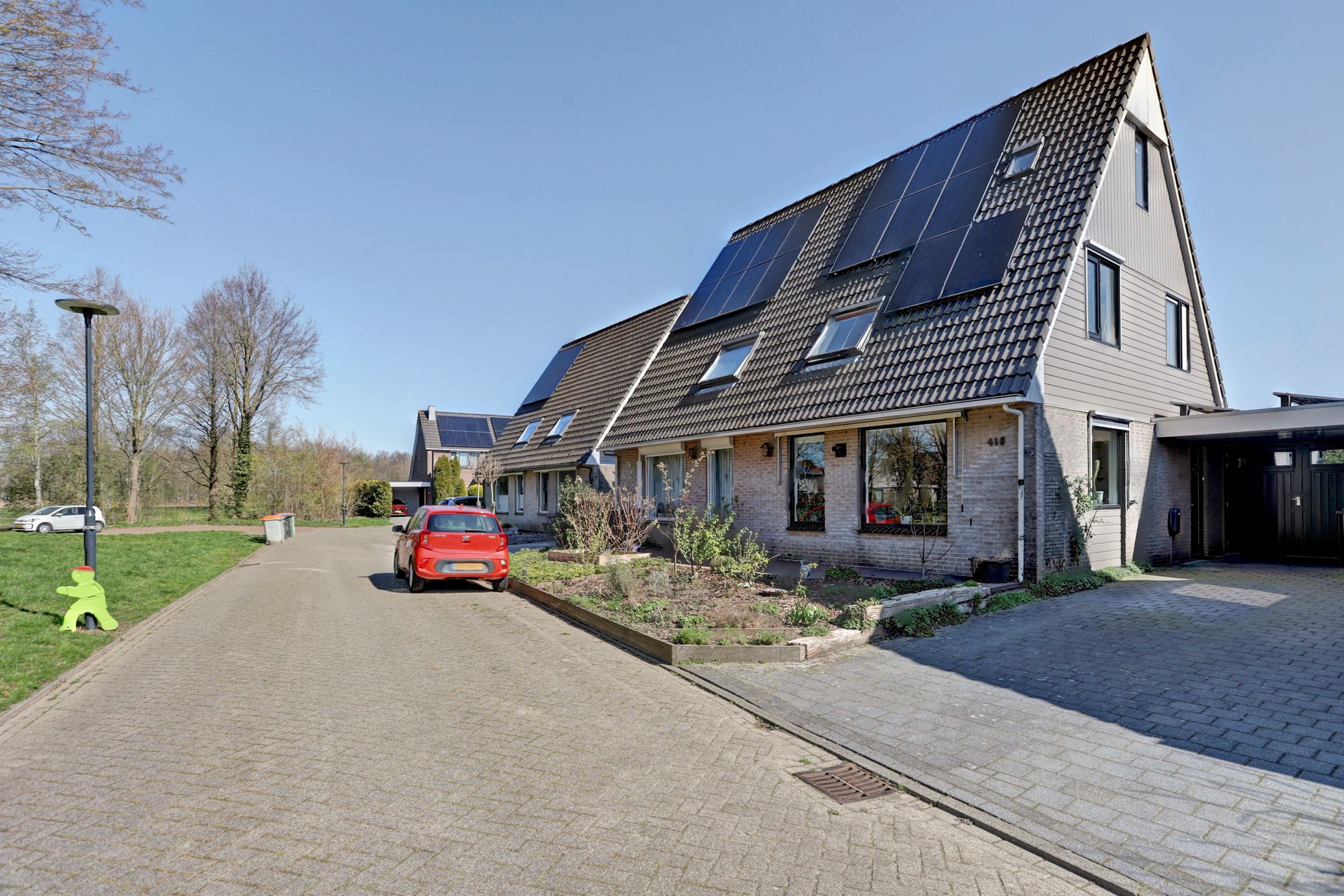 Photo 9 of Hooizolder 418