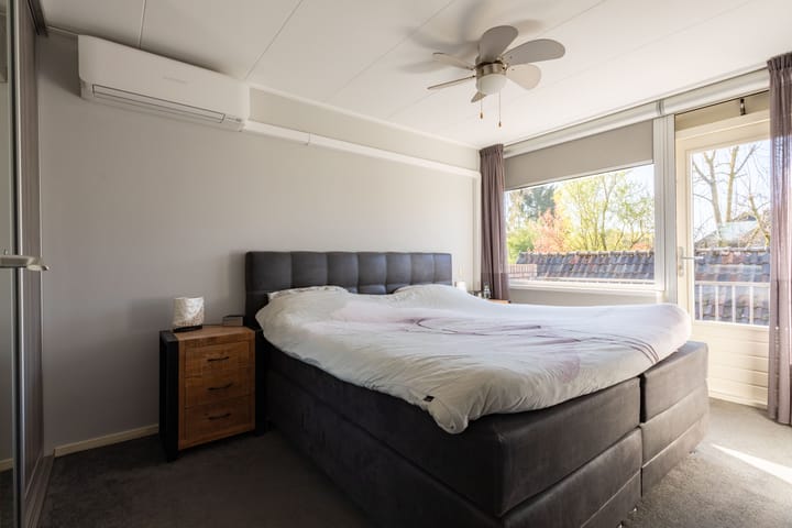 Foto 19 van van Lennepstraat 12