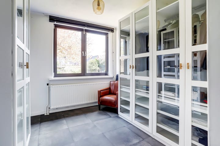 Photo 18 of John Kennedy-laan 9