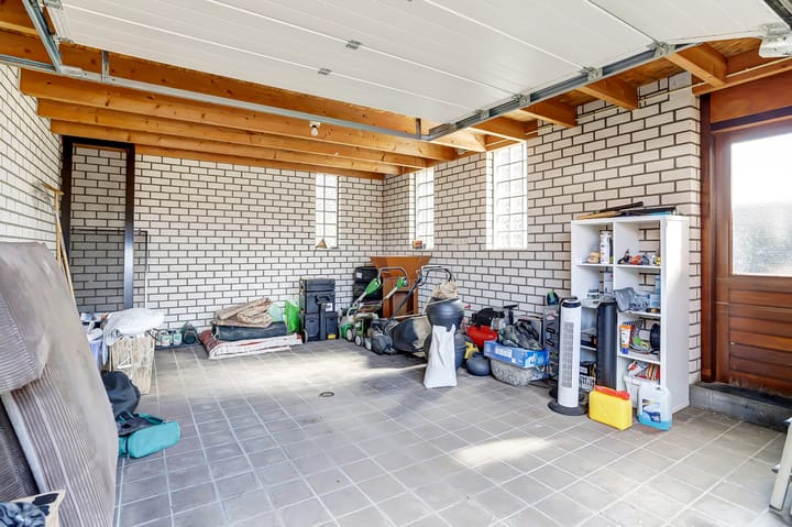 Photo 30 of John Kennedy-laan 9