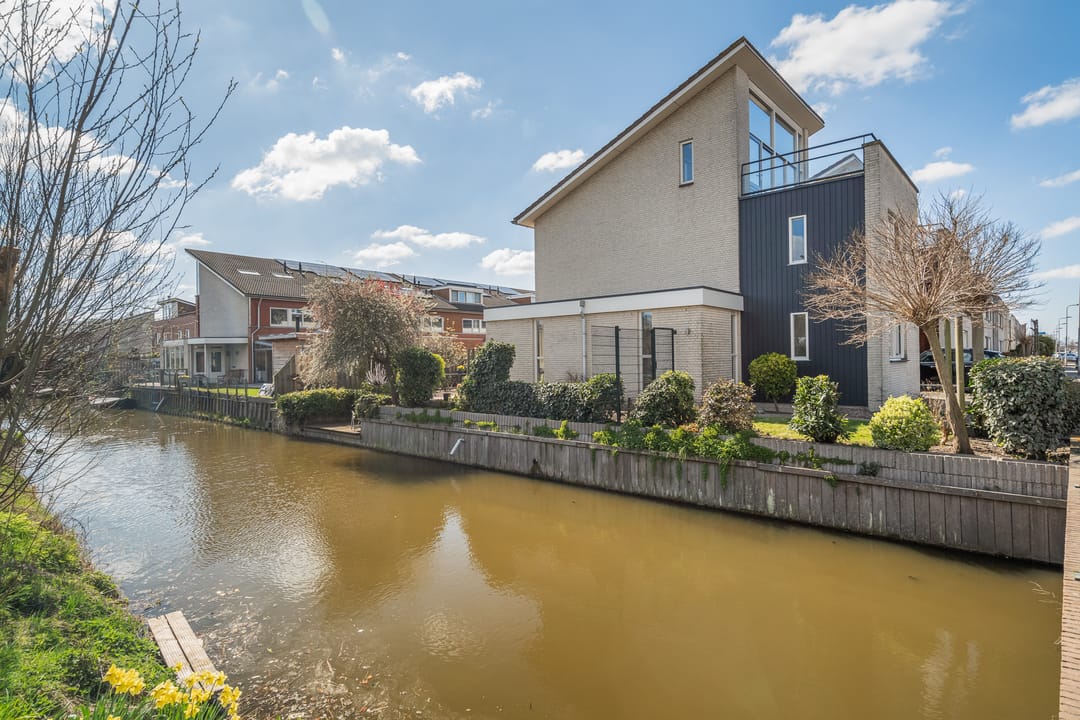 Foto 1 van Albert Schweitzerlaan 1