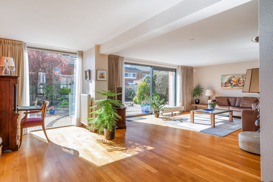 Foto 2 van Albert Schweitzerlaan 1