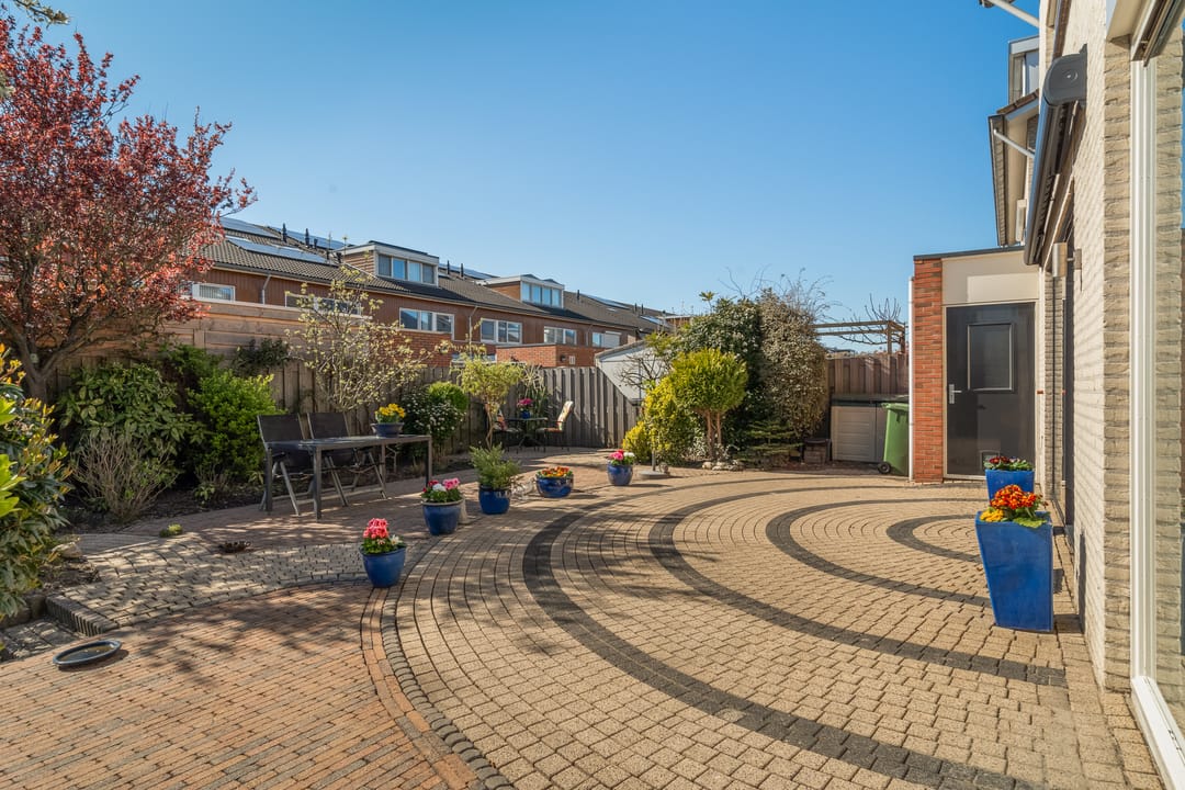 Foto 16 van Albert Schweitzerlaan 1