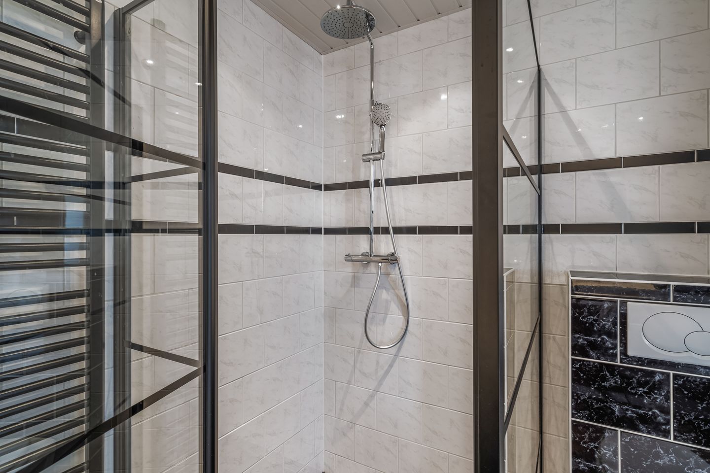 Foto 44 van Albert Schweitzerlaan 1