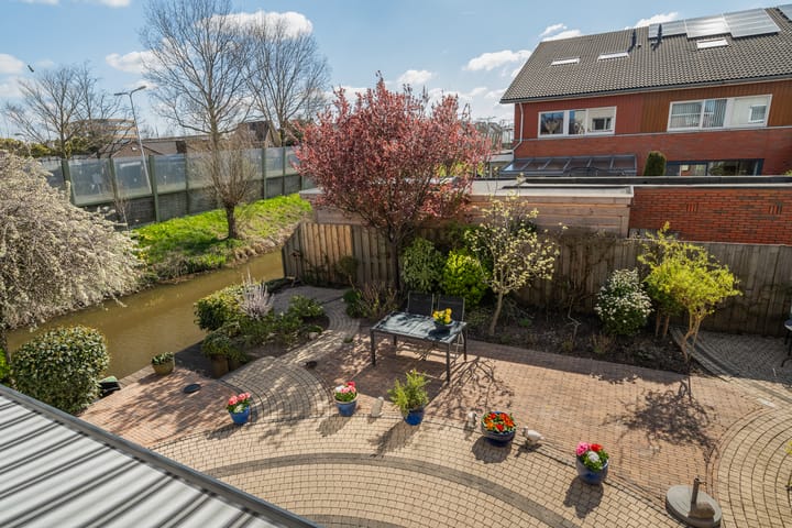 Foto 54 van Albert Schweitzerlaan 1