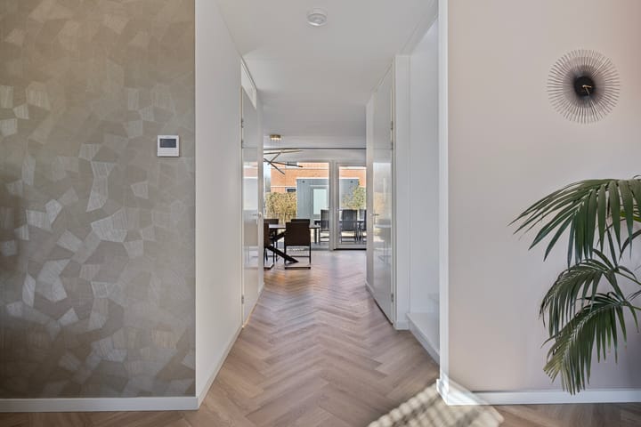 Photo 11 of Eikenwal 2