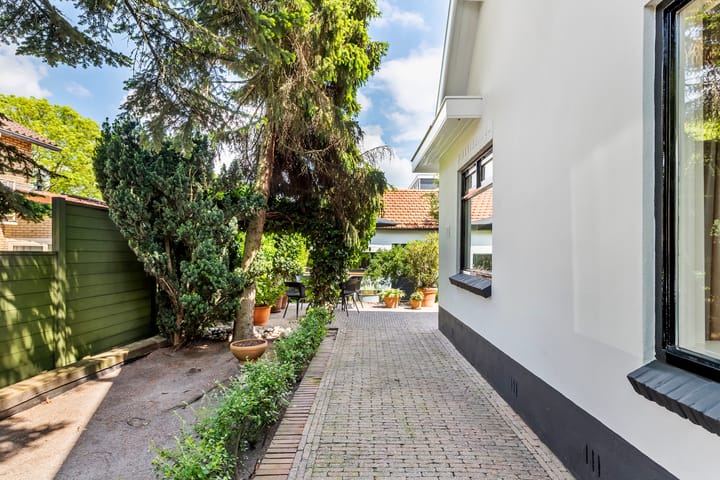 Foto 46 van Middenstraat 12