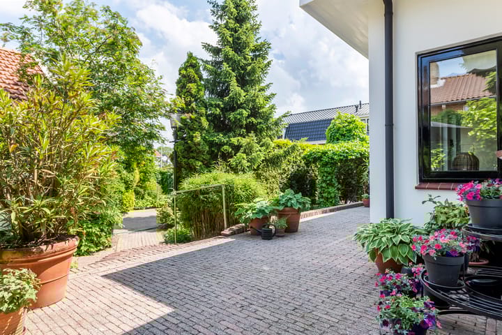 Foto 50 van Middenstraat 12