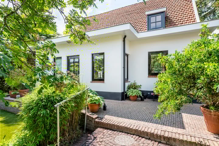 Foto 53 van Middenstraat 12