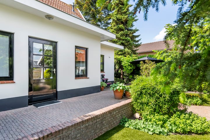 Foto 56 van Middenstraat 12