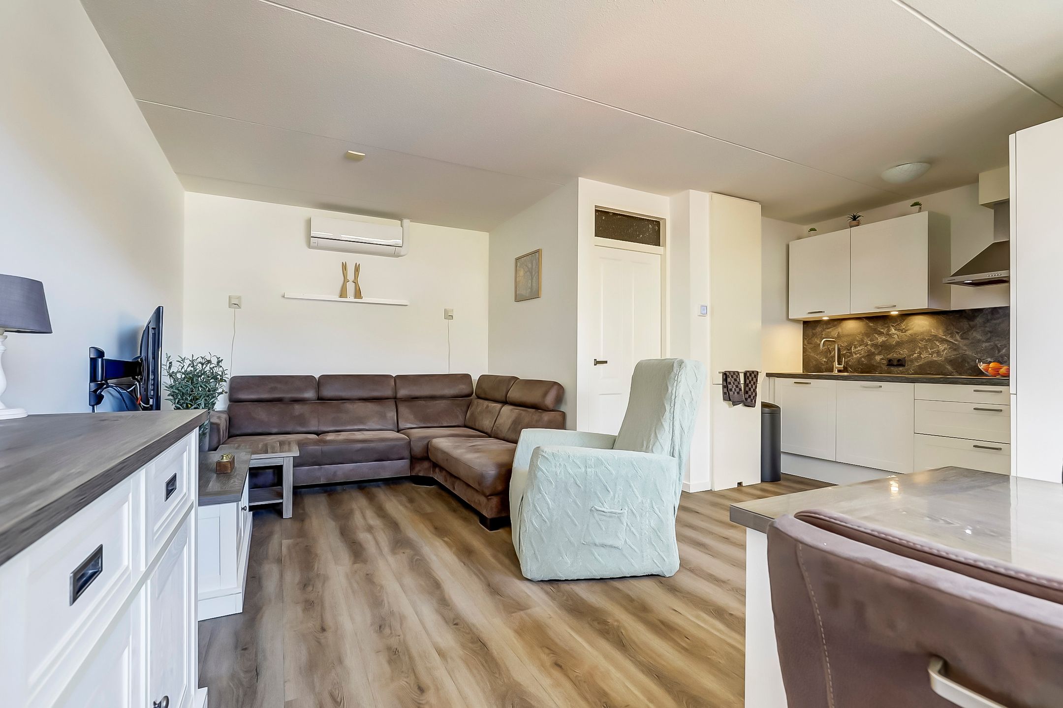 Photo 12 of Stationsstraat 141-17