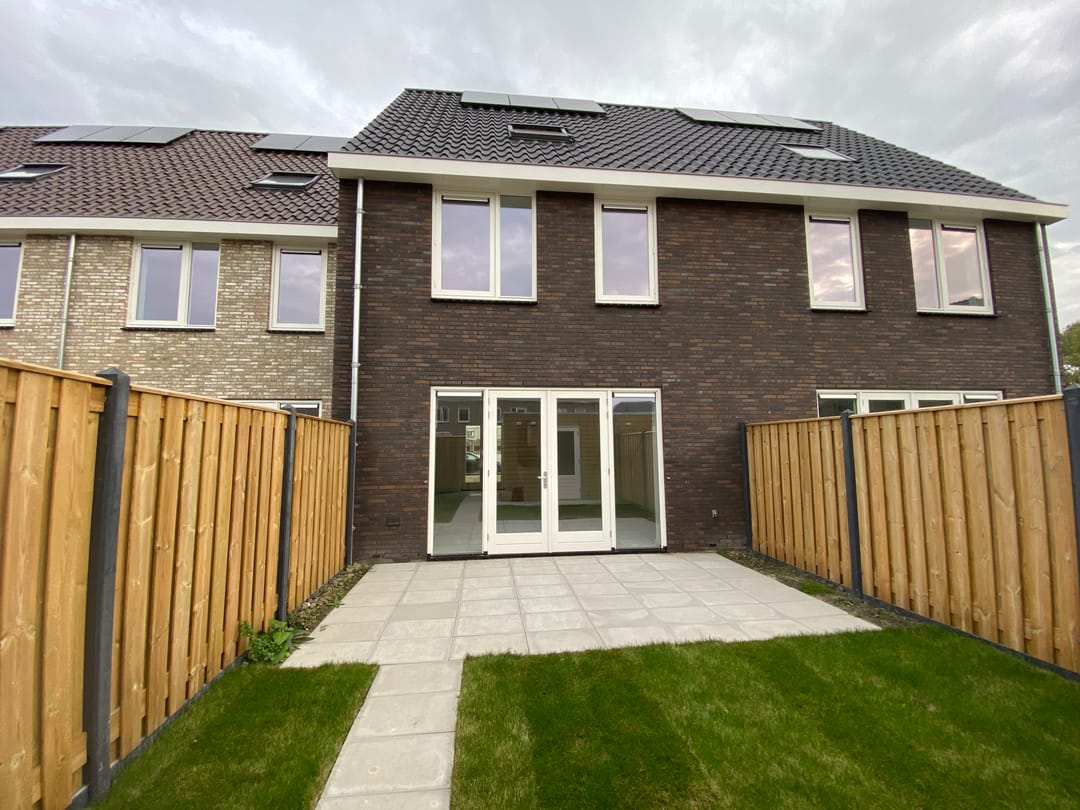 Photo 16 of Red Naomistraat 12