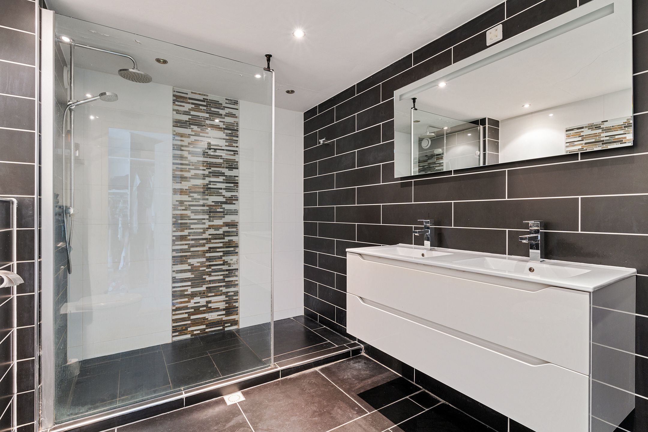 Foto 3 van Archipel 30 37